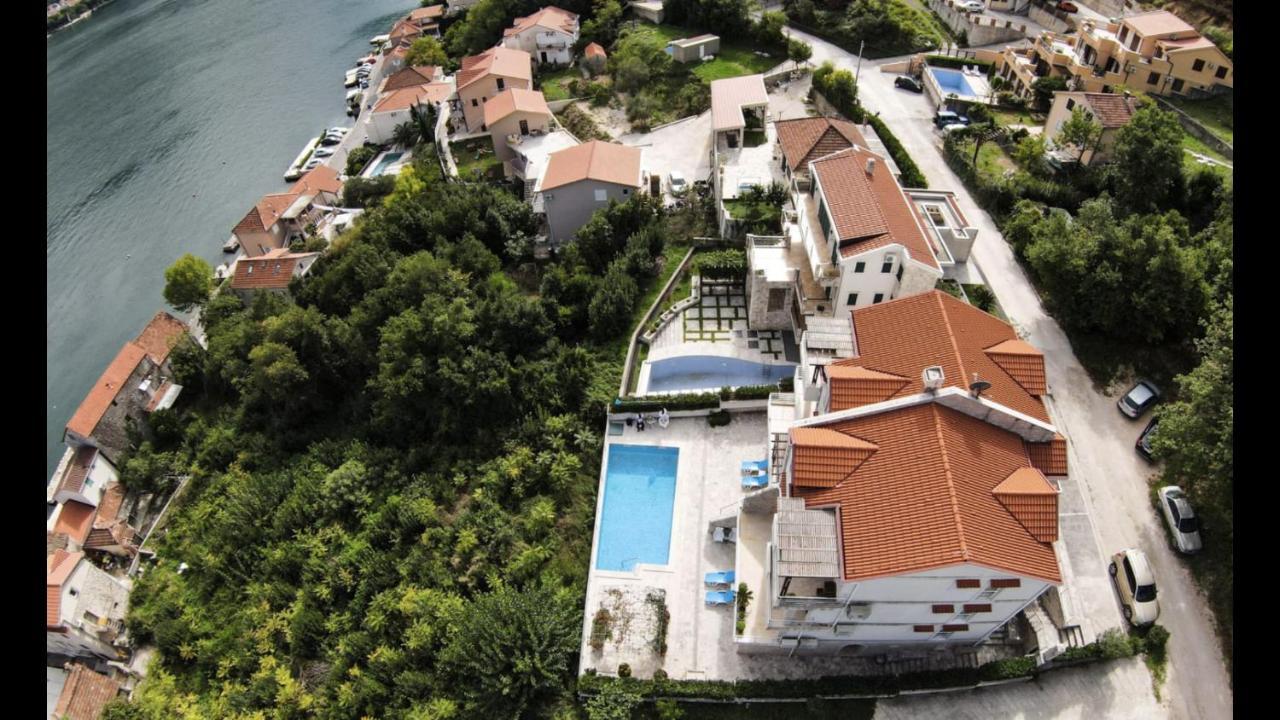 Muo Apartments Kotor Eksteriør bilde